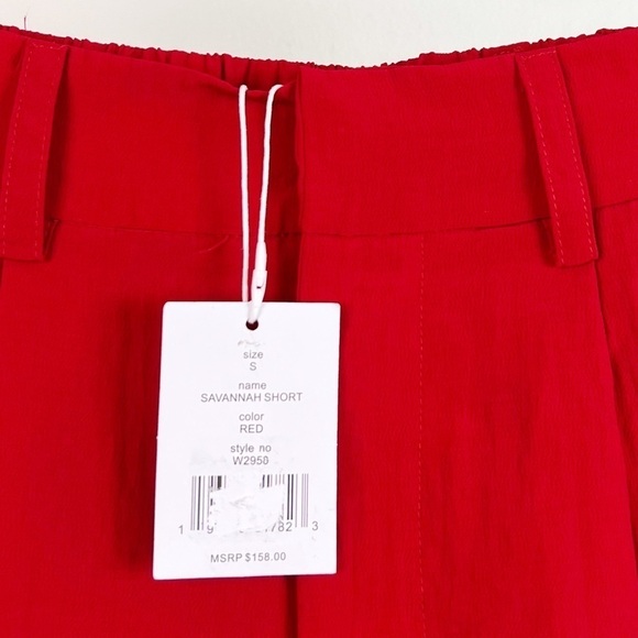 NWT Walter Baker Crepe Pleated High Waisted Shorts in Red - Picture 4 of 7